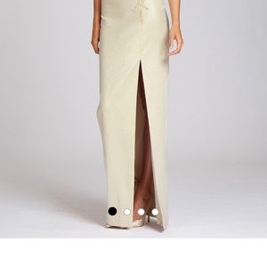 Women’s Gown size 16